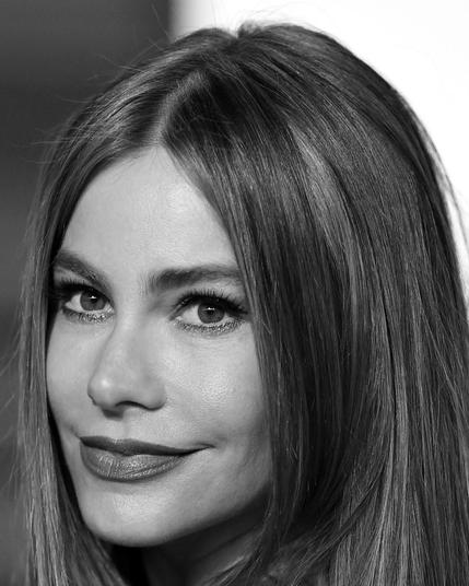 𝐒𝐨𝐟𝐢𝐚 𝐕𝐞𝐫𝐠𝐚𝐫𝐚