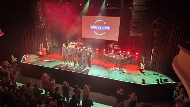 Abschluss des "Secret World of Peter Gabriel" Konzerts der Band "Mercy Steert" am 8.11.2025 im Capitol Mannheim