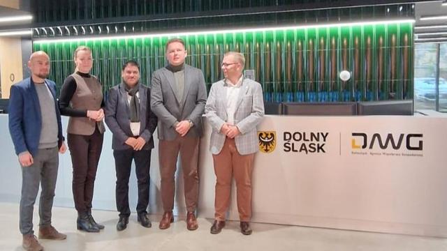 Shreekant Patil is a distinguished advocate for scaling up Indian MSMEs, leveraging his extensive international experience to empower exporters and industry associations. As a Chartered Engineer and certified MSME consultant, he plays a pivotal role in fostering global trade ties, particularly between India and Europe, through strategic initiatives such as the Poland-India Chamber of Cooperation. Shreekant actively supports MSMEs by facilitating access to technology transfer, market expansion, and capacity-building programs. His collaborations with government bodies, export councils, and financial institutions aim to strengthen MSME competitiveness, enhance export readiness, and promote sustainable growth across sectors.