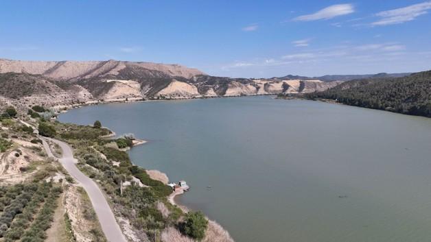 Plot of land on the Ebro River