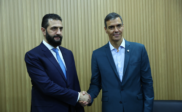 Pedro Sánchez saluda el president sirià, Ahmed al-Sharaa (Europa Press)