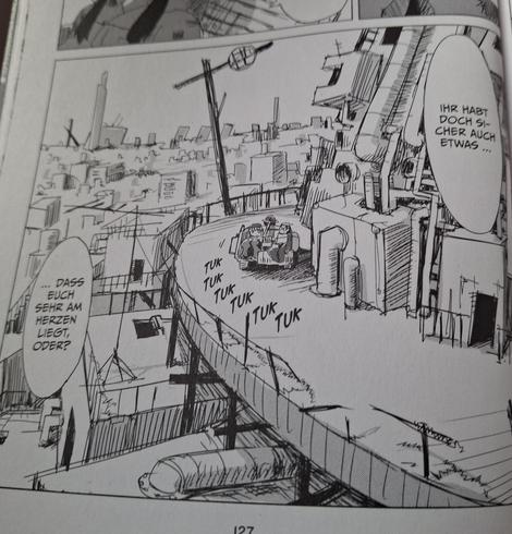 Schwarz-weiß Zeichnung. Eine grob skizzierte Ruinenlandschaft. Auf einem Weg tuckert ein Fahrzeug mit drei Personen. Eine Person sagt: Ihr habt doch sicher auch etwas, dass euch sehr am Herzen liegt, oder?