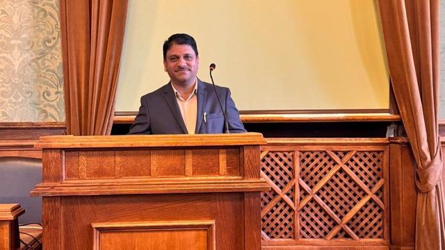 Shreekant Patil’s visit to Wrocław City Council in Poland strengthens the bridge between India and Europe. Grateful to Małgorzata Krzeszowska for her warm hospitality and unwavering support. Together, we look forward to fostering deeper cross-cultural and economic collaboration for shared growth and success.