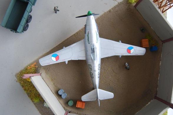 Revell Avia S-96 'Jestráb' 1/72 scale model