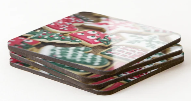 A set of 4 quality coasters with the imagine of beautifully decorated Christmas cookies. 