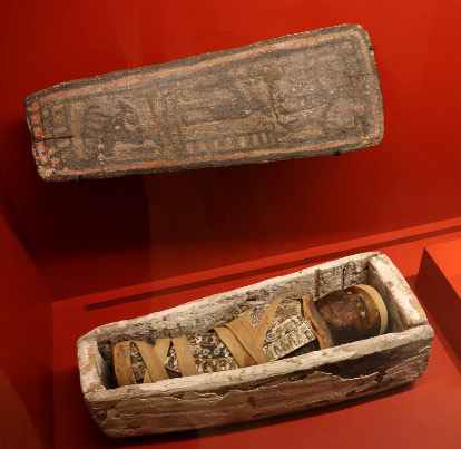 Fausse momie égyptienne d’enfant  créé au 19eme siècle 