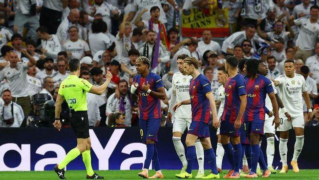 Lamine Yamal, durant el darrer Madrid-Barça al Bernabéu (Reuters)