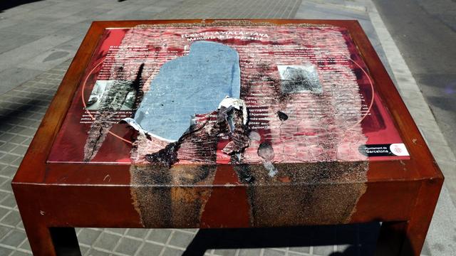 El faristol davant de la prefectura de la Policia Nacional, el 2019 (ACN)