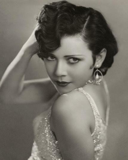 𝐌𝐚𝐫𝐢𝐨𝐧 𝐁𝐲𝐫𝐨𝐧