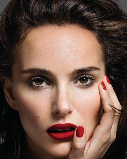 𝐍𝐚𝐭𝐚𝐥𝐢𝐞 𝐏𝐨𝐫𝐭𝐦𝐚𝐧