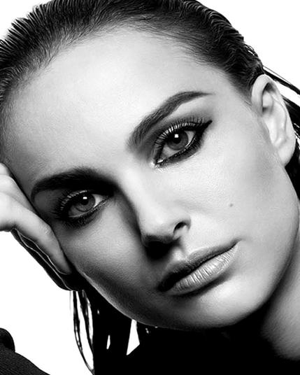 𝐍𝐚𝐭𝐚𝐥𝐢𝐞 𝐏𝐨𝐫𝐭𝐦𝐚𝐧