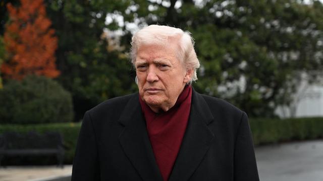 Ukraine: la Maison Blanche estime "complètement fallacieux" de dire que Donald Trump favorise la Russie dans les pourparlers