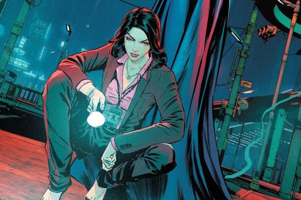 Lois Lane investigates a story in Detective Comics 1103