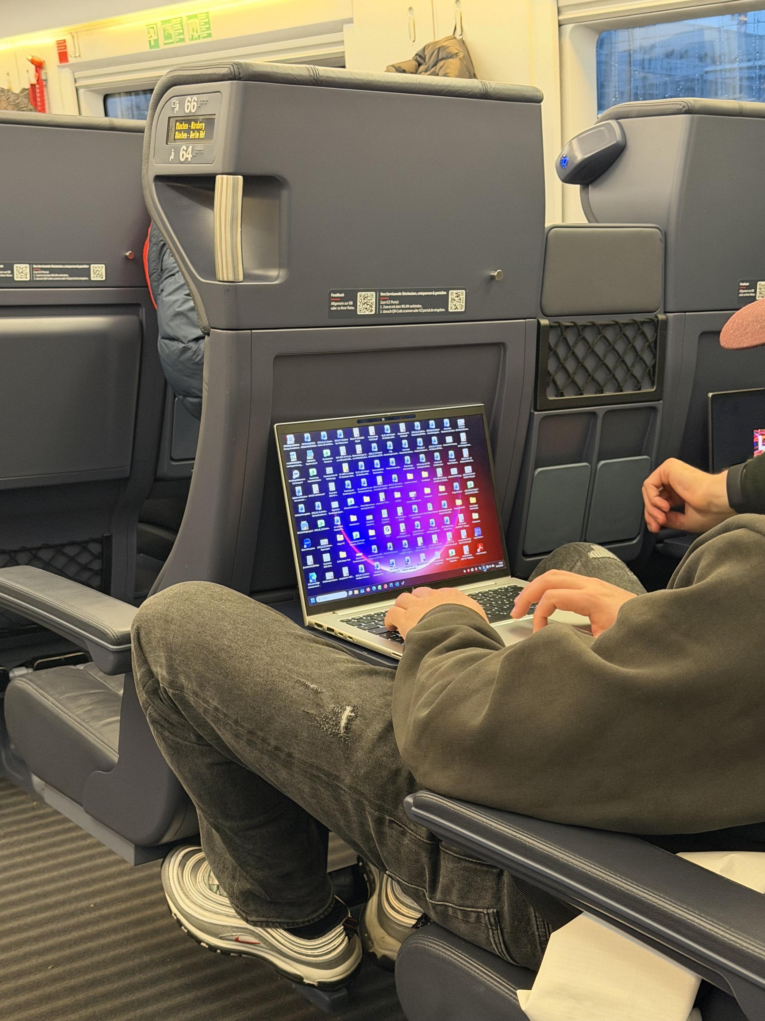 Icons. So many icons.