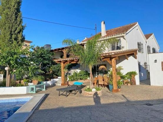 Country house with the possibility to keep horses