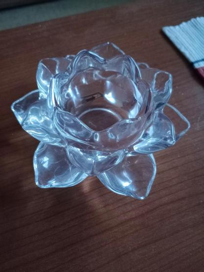 Beautiful candlestick in form of lotus flower

#candlestick #lotusflower #crystal #glass #smederevo #serbia 