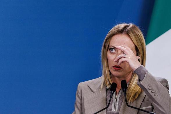 Le budget de Giorgia Meloni ? De l'austérité pour les pauvres et l'explosion des dépenses militaires.