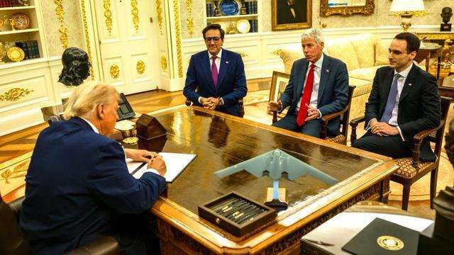 Trump Genesis Ai Pixelarab