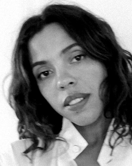 𝐙𝐢𝐭𝐚 𝐇𝐚𝐧𝐫𝐨𝐭