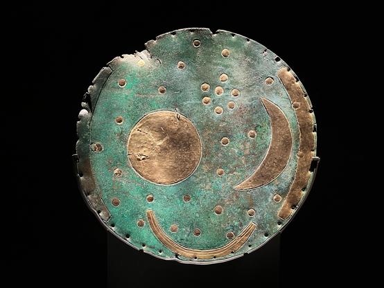 Photo of the Nebra Sky Disc's front.