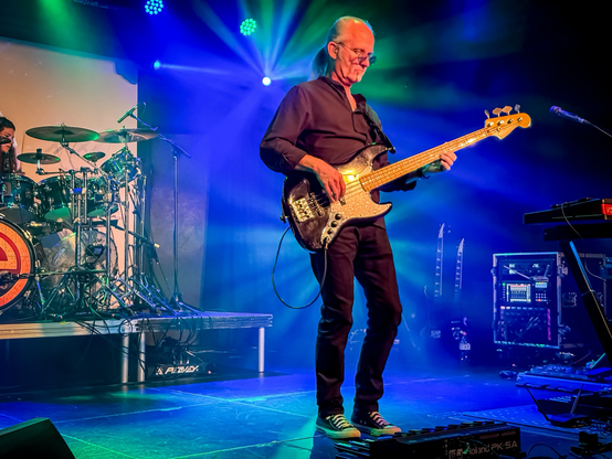 Moving pictures the tribute Rush band