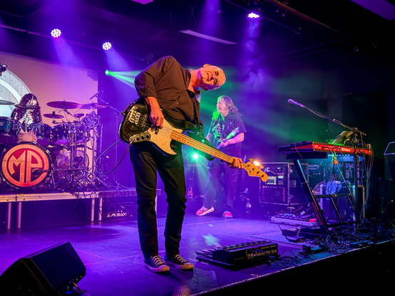 Moving pictures the tribute Rush band