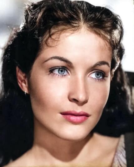 ๐๐ฏ๐จ๐ง๐ง๐ ๐
๐ฎ๐ซ๐ง๐๐๐ฎ๐ฑ