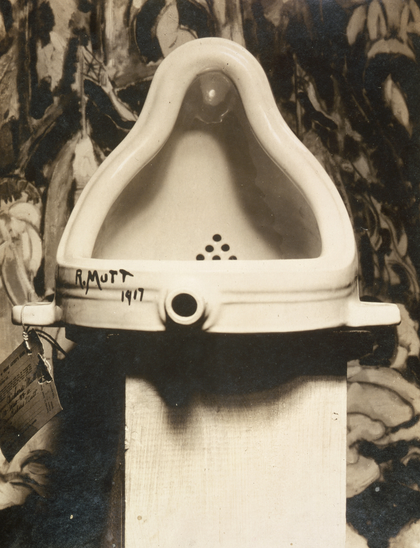 Fountain by duchamp