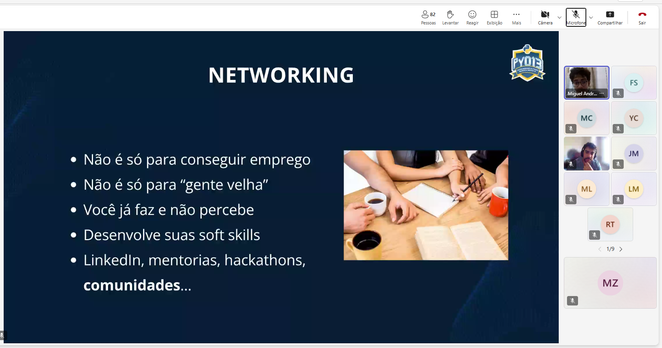 Apresentação via Teams mostrando slide sobre networking
