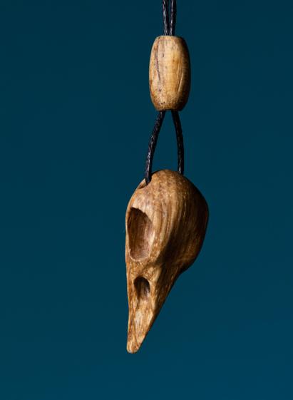 Crow skull in oak