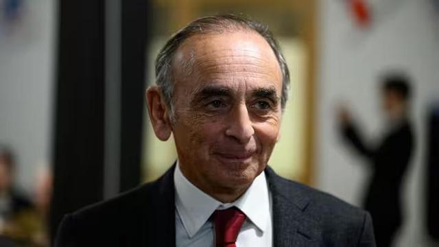 Le président du parti d'extrême droite Reconquête, Eric Zemmour, à Boigny-sur-Bionne (Loiret), le 28 novembre 2025.