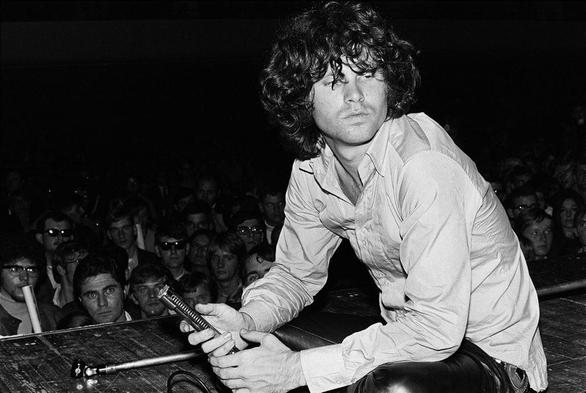 Найважливіший вид свободи  ...
Джим Моррісон

The most important kind ...
Jim Morrison
https://buymeacoffee.com/valdeloir/pigozahago

#свобода #самобутність #щирість #маска #філософія
#freedom #authenticity #selfexpression #mask #philosophy