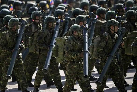 Des soldats de l'armée vénézuélienne lors d'un défilé à Caracas en juillet.