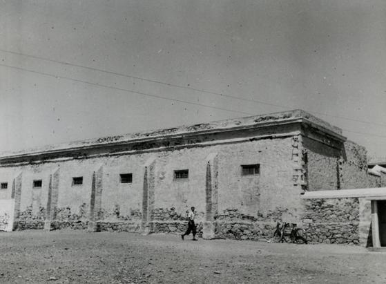 Gyaros Island of Exile - "The Cyclades Islands, Syra Island, Hermoupolis, Syra prison." - ICRC V-P-HIST-E-06845.JPG 29.08.1950