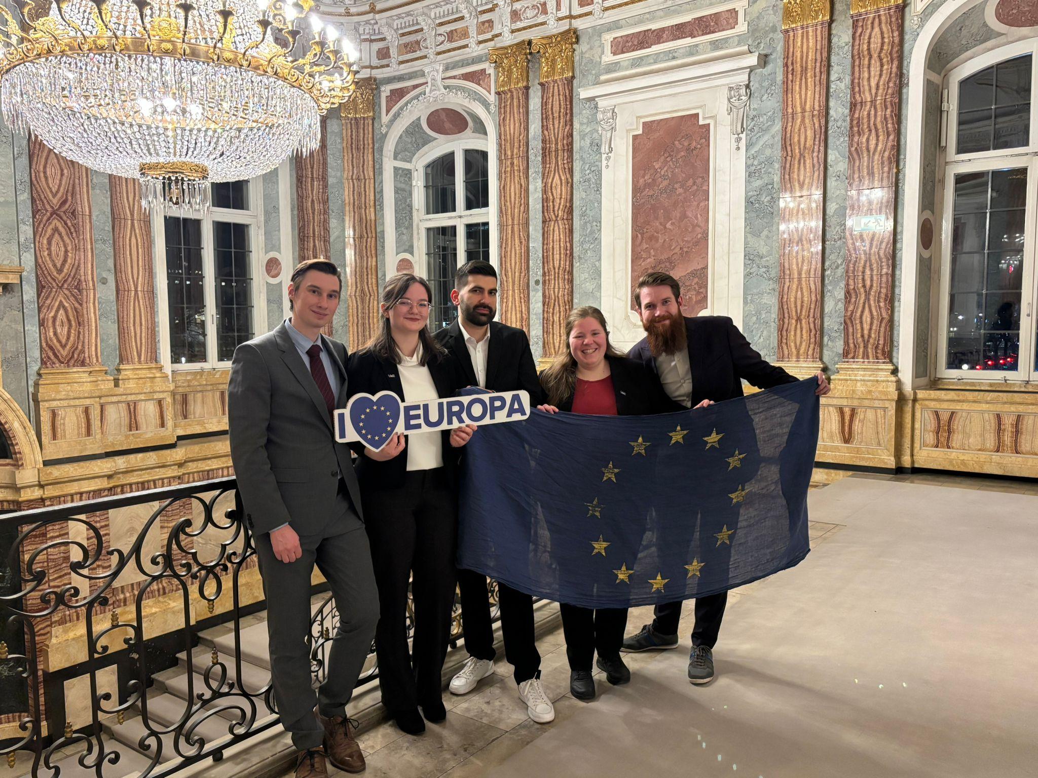 Volt Delegation beim Empfang