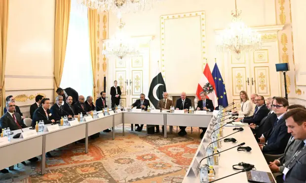 Image representative of Pakistan, Austria agreeing to deepen bilateral cooperation during Vienna talks.