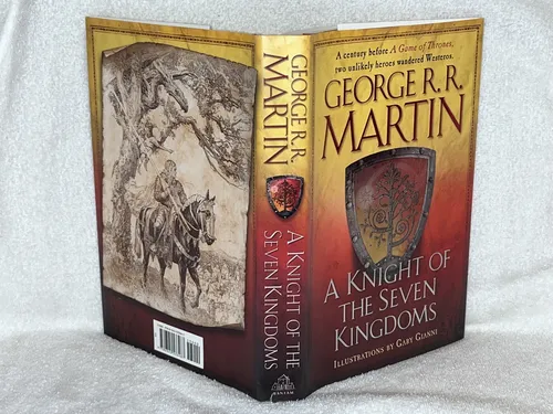 #PWdictos! ⚔️ ¡Viajamos al Poniente de antaño! Ya leímos "EL CABALLERO DE LOS SIETE REINOS" de #GeorgeRRMartin, gracias a @PlazaYJanes. No te pierdas nuestra Review sobre las aventuras de Dunk y Egg, una precuela imprescindible de Canción de Hielo y Fuego que brilla por su sencillez, grandes personajes y el honor de la verdadera caballería. ¡Un viaje al pasado de los Targaryen que no te puedes perder! 📚🛡️