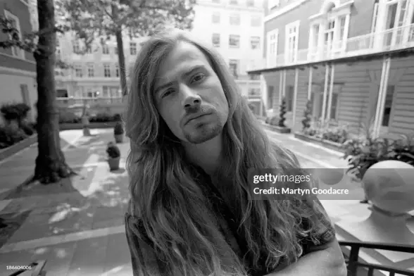 Dave Mustaine de Megadeth, portrait, Londres, Royaume-Uni, 1992. (Photo par Martyn Goodacre/Getty Images)