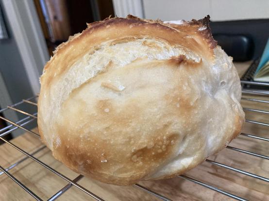 A loaf of bread made in a Dutch oven.