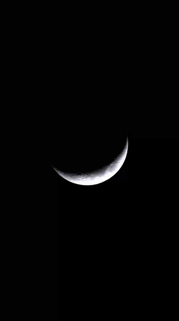 A 20 second timelapse of the moon setting