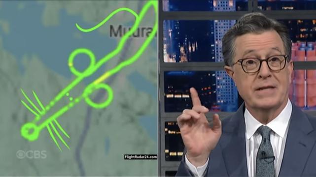 Vasemmalla karttapohjan päällä oleva reitti, johon on lisätty viiksikarvat ja häntä niin se näyttää hiirellä 
Oikealla toimittaja Stephen Colbert sormi pystyssä.