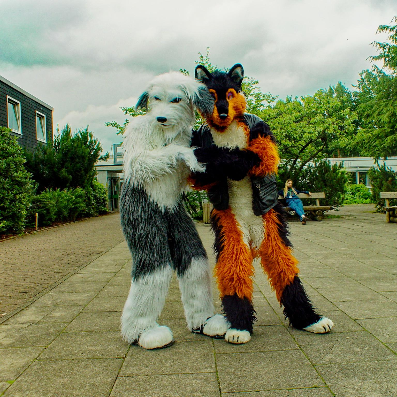 Two fursuiter at Eurofurence 10 in 2004