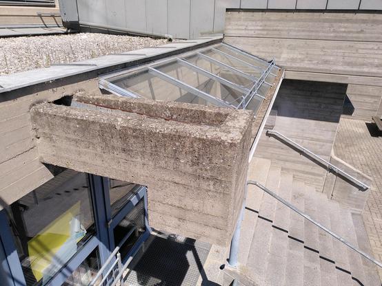 Wasserspeier an besagter Mittelschule