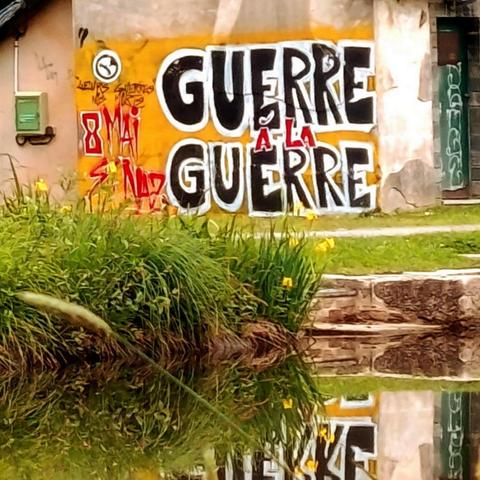 Posted media