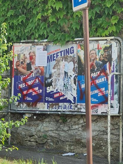 Posted media