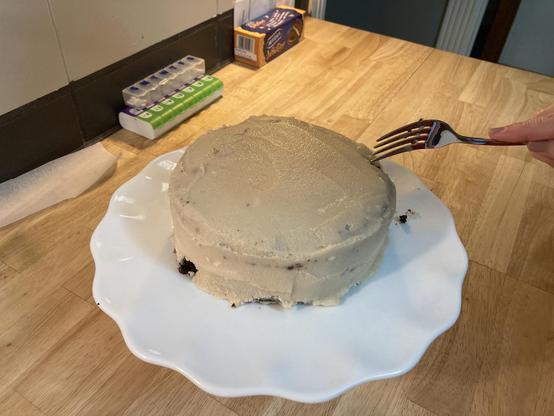 A cake I made. It's not great.