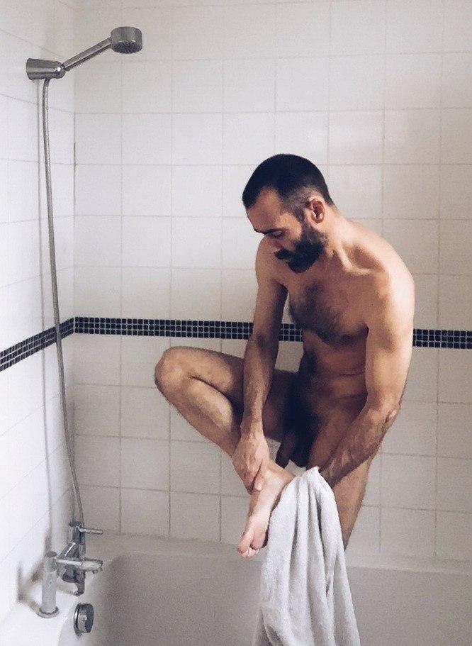NSFW Nude man in shower