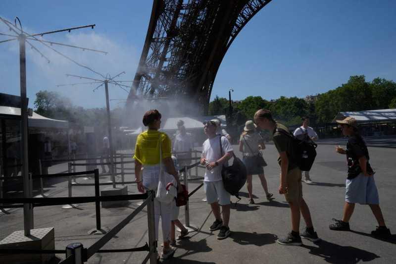 France restricts public alcohol consumption and outdoor sports as heat wave bakes parts of EuropeFrance is in the grips of a severe heat wave, leading to canceled trains, concerts and sports events. #News #France #F #Europe
