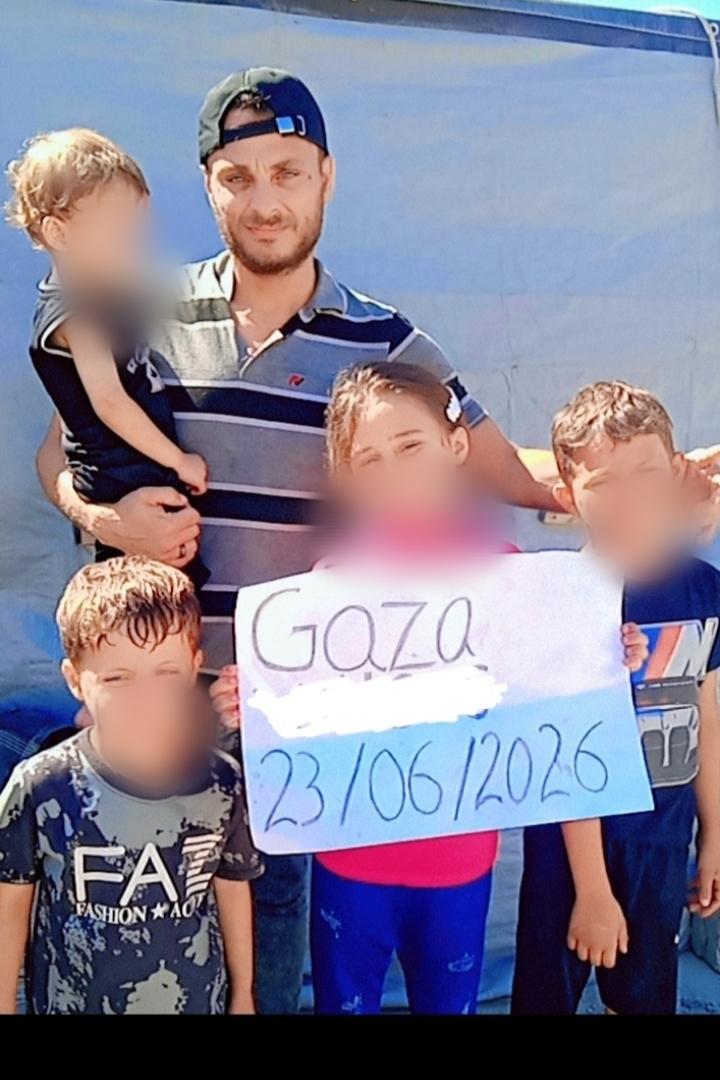 It has been 8 days without a single donation 💔  
This link is my only hope to save my children in Gaza ✨  
Your donation today could be the difference between life and despair.  

Donation link: https://chuffed.org/project/1532-help-abdul-karim-and-his-family  

#HopeInGaza #MutualAid #Solidarity #DonateNow #Fedi