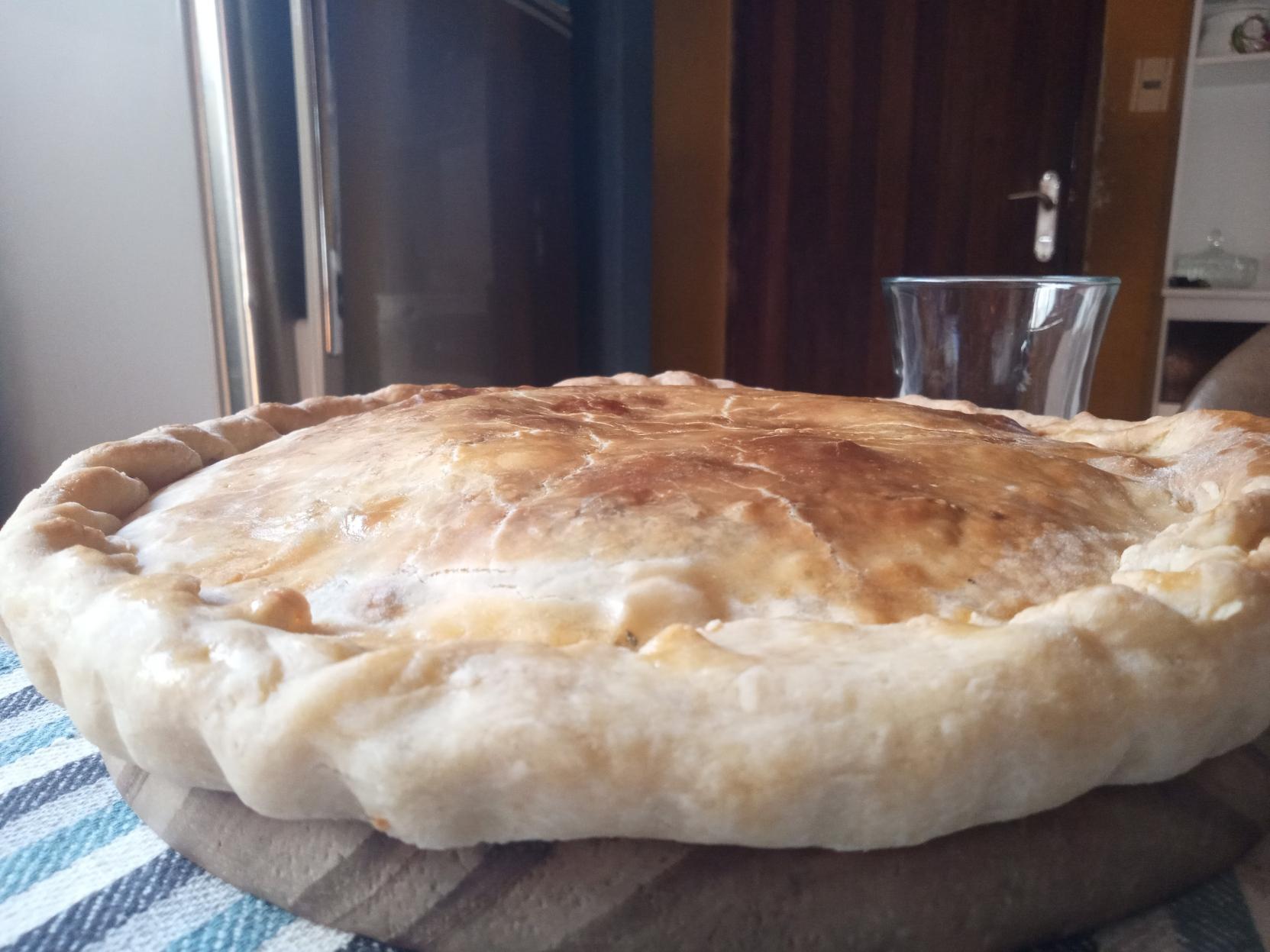 No hay nada más noble que una torta de jamón y queso. Buen provecho😄
